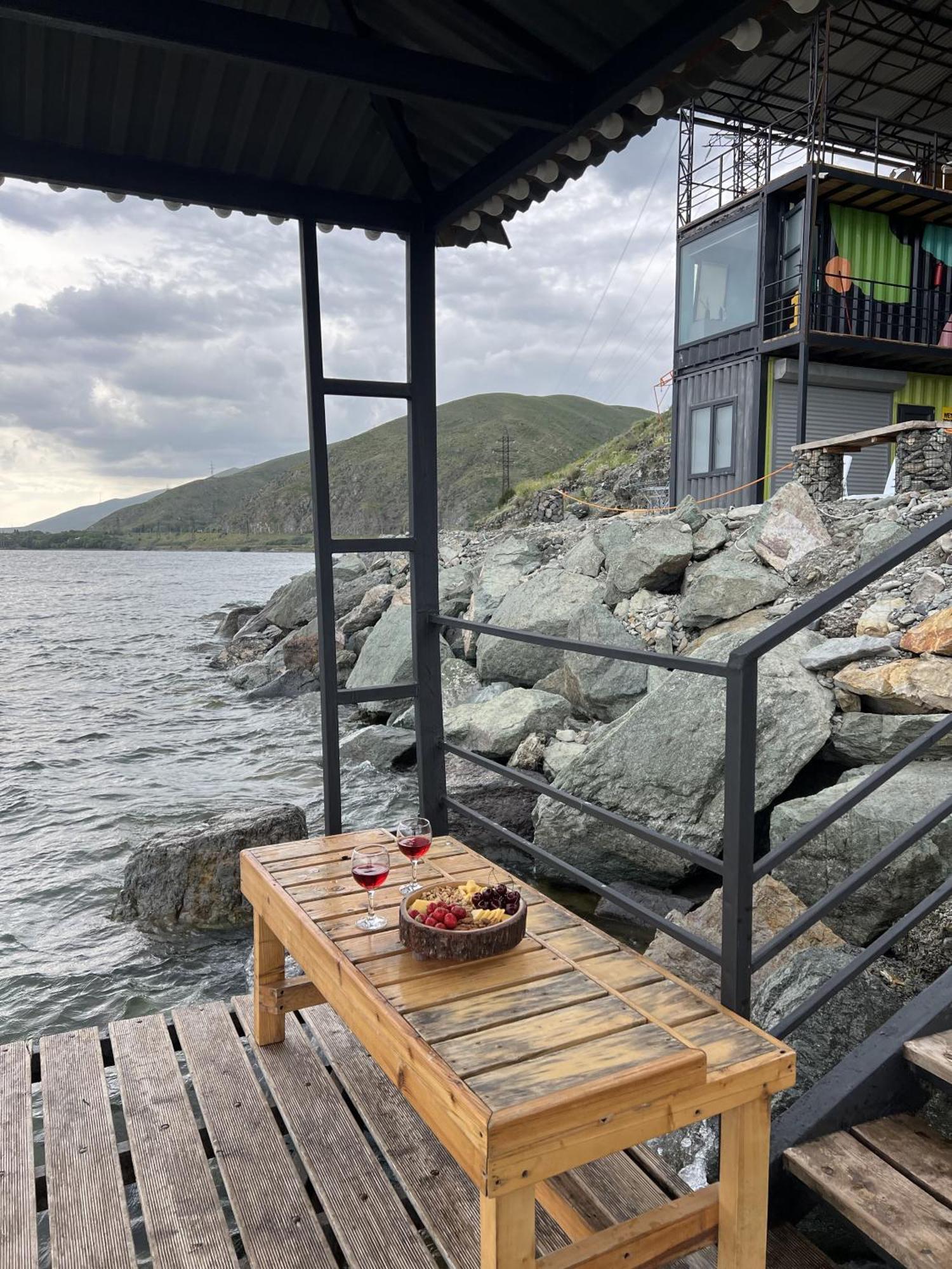 Altitude 1900 Dive Resort - Sevan Lake Chambarak Экстерьер фото